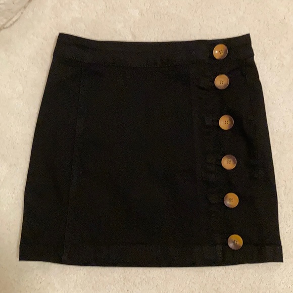 free people black skirt with buttons - Picture 1 of 3